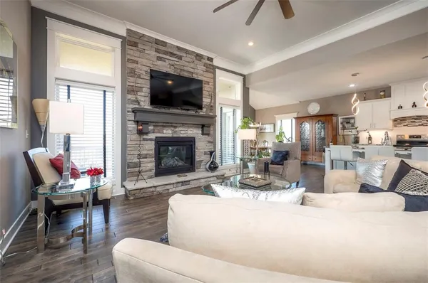 $649,950 | 2713 West Concord Drive, Olathe, KS 66061
