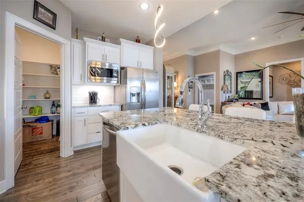 $649,950 | 2713 West Concord Drive, Olathe, KS 66061