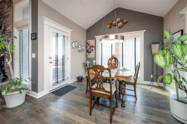 $649,950 | 2713 West Concord Drive, Olathe, KS 66061