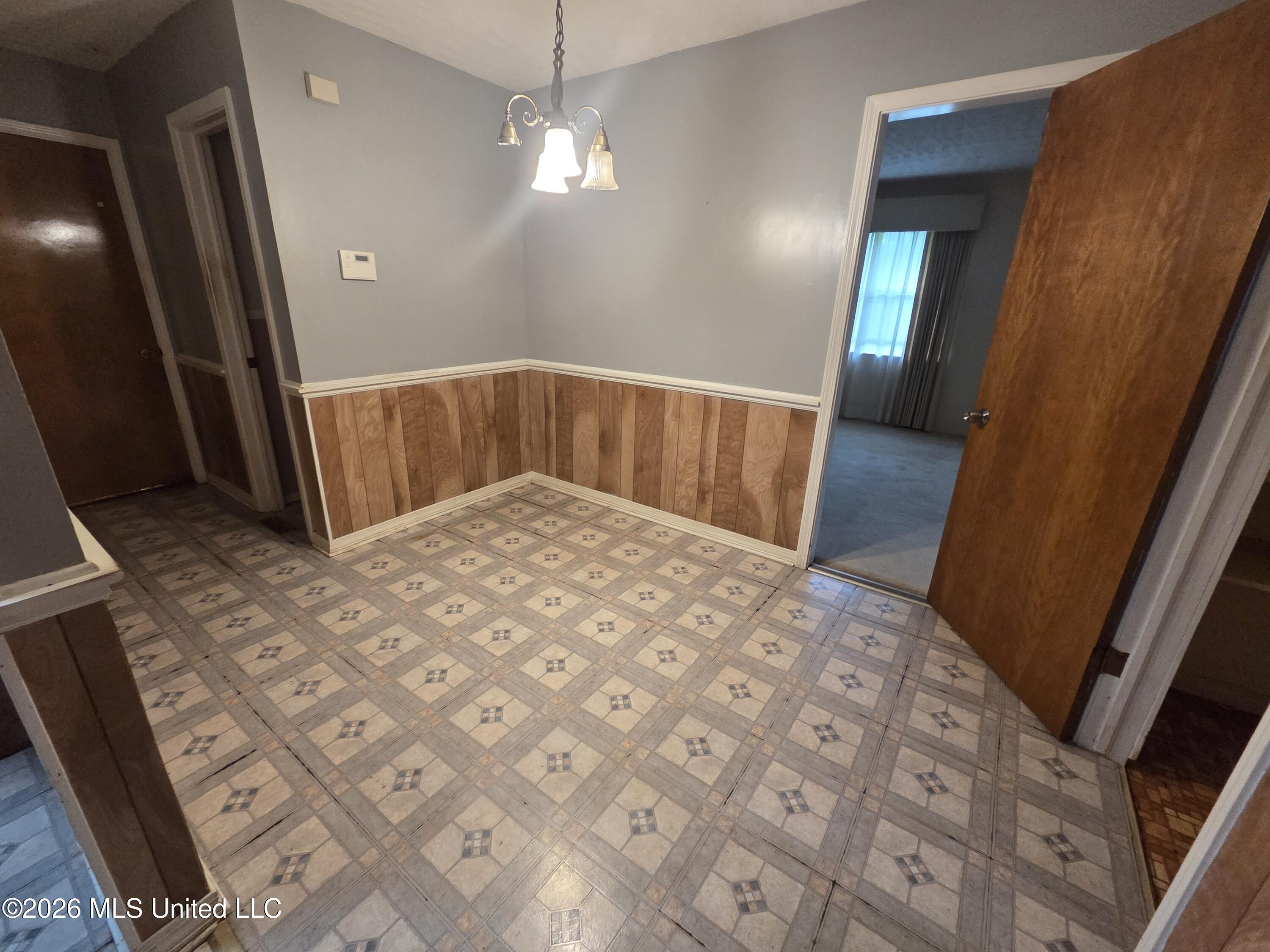 1195 North Old Canton Road Canton, MS 39046 - Photo 10 of 31 20260615_110741