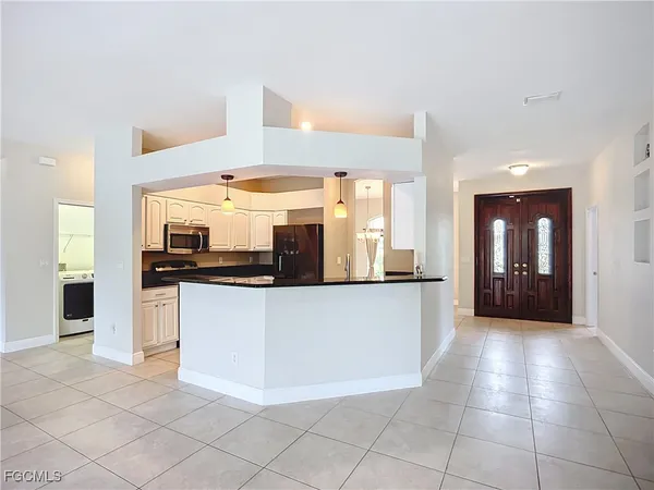 $2,500 | 4930 Southwest 25th Court, Cape Coral, FL 33914