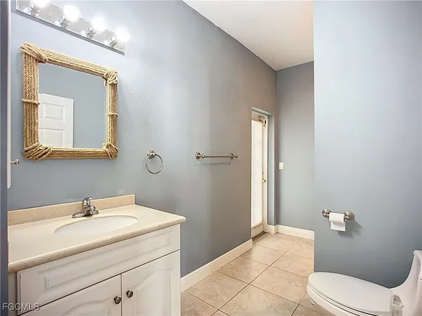 $2,500 | 4930 Southwest 25th Court, Cape Coral, FL 33914