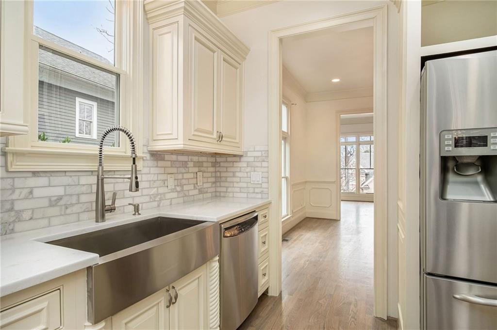 208 Clarion Avenue Decatur, GA 30030 - Photo 16 of 34