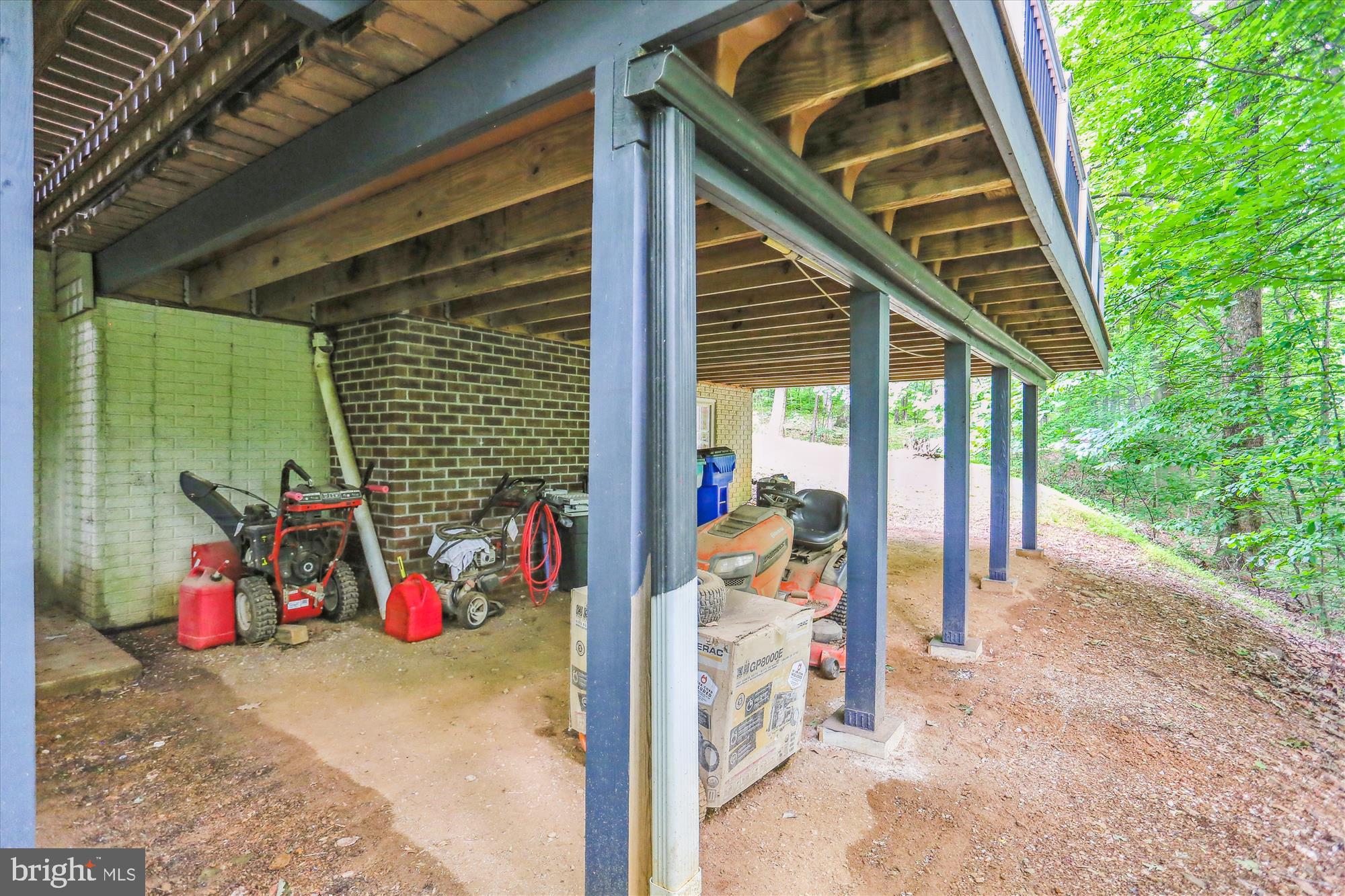 1766 Michael Road Myersville, MD 21773 - Photo 71 of 92 Deck Gutter system