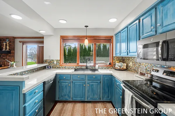 $735,000 | 1641 South Shore Drive, Holland, MI 49423