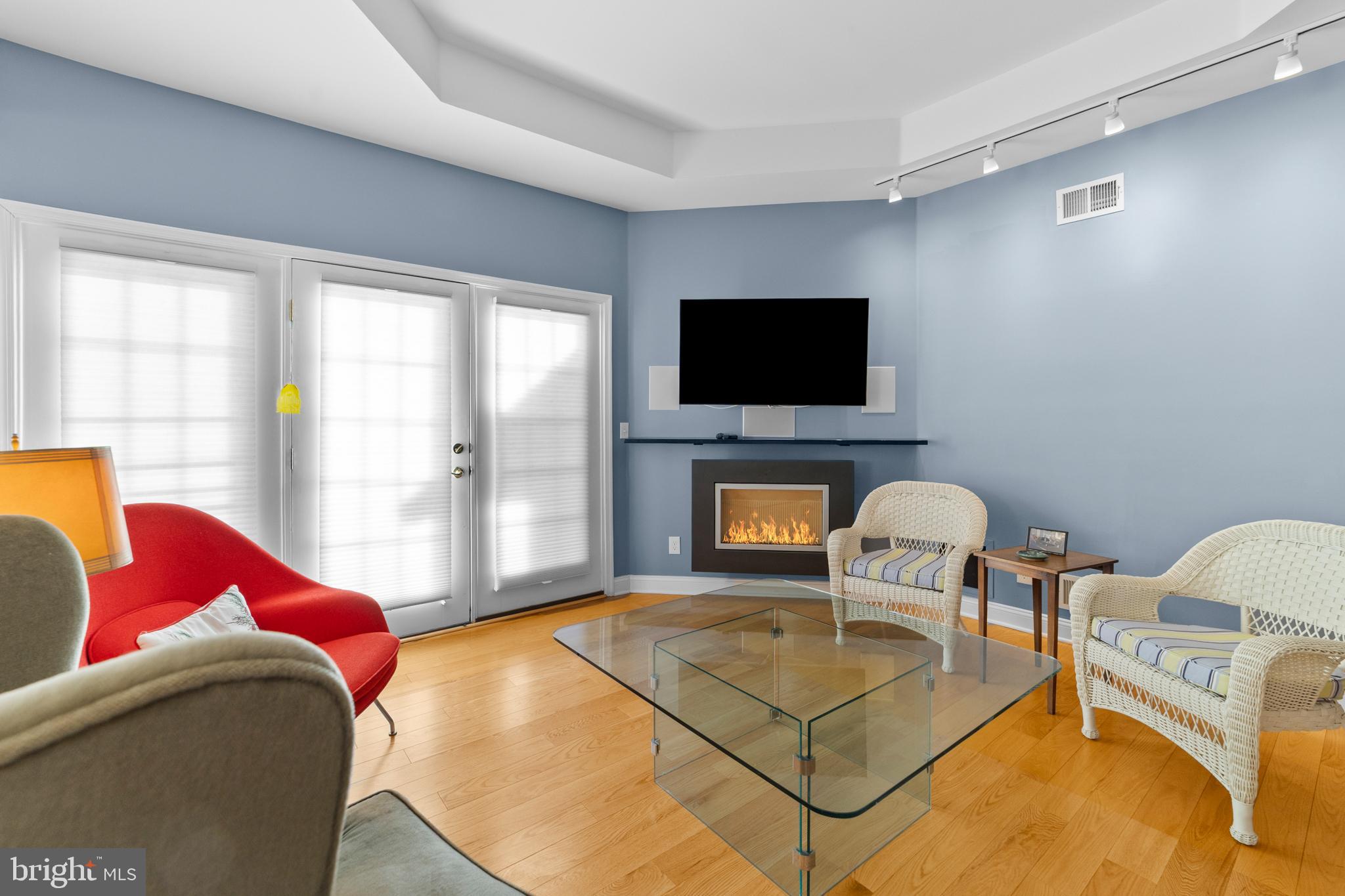 47 Hedge Row Road Princeton, NJ 08540 - Photo 12 of 16 Living Room