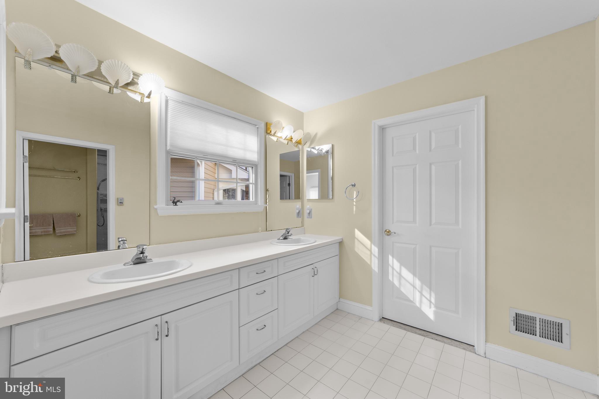47 Hedge Row Road Princeton, NJ 08540 - Photo 13 of 16 Master Bathroom