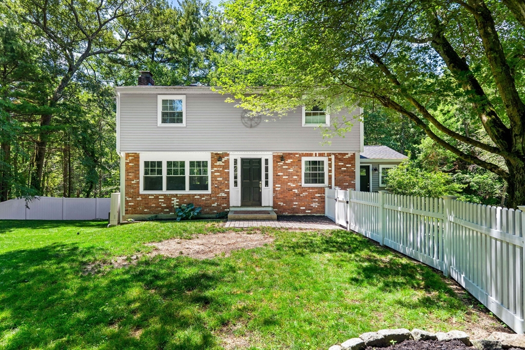 212 Common Lane Beverly, MA 01915 - Photo 1 of 22
