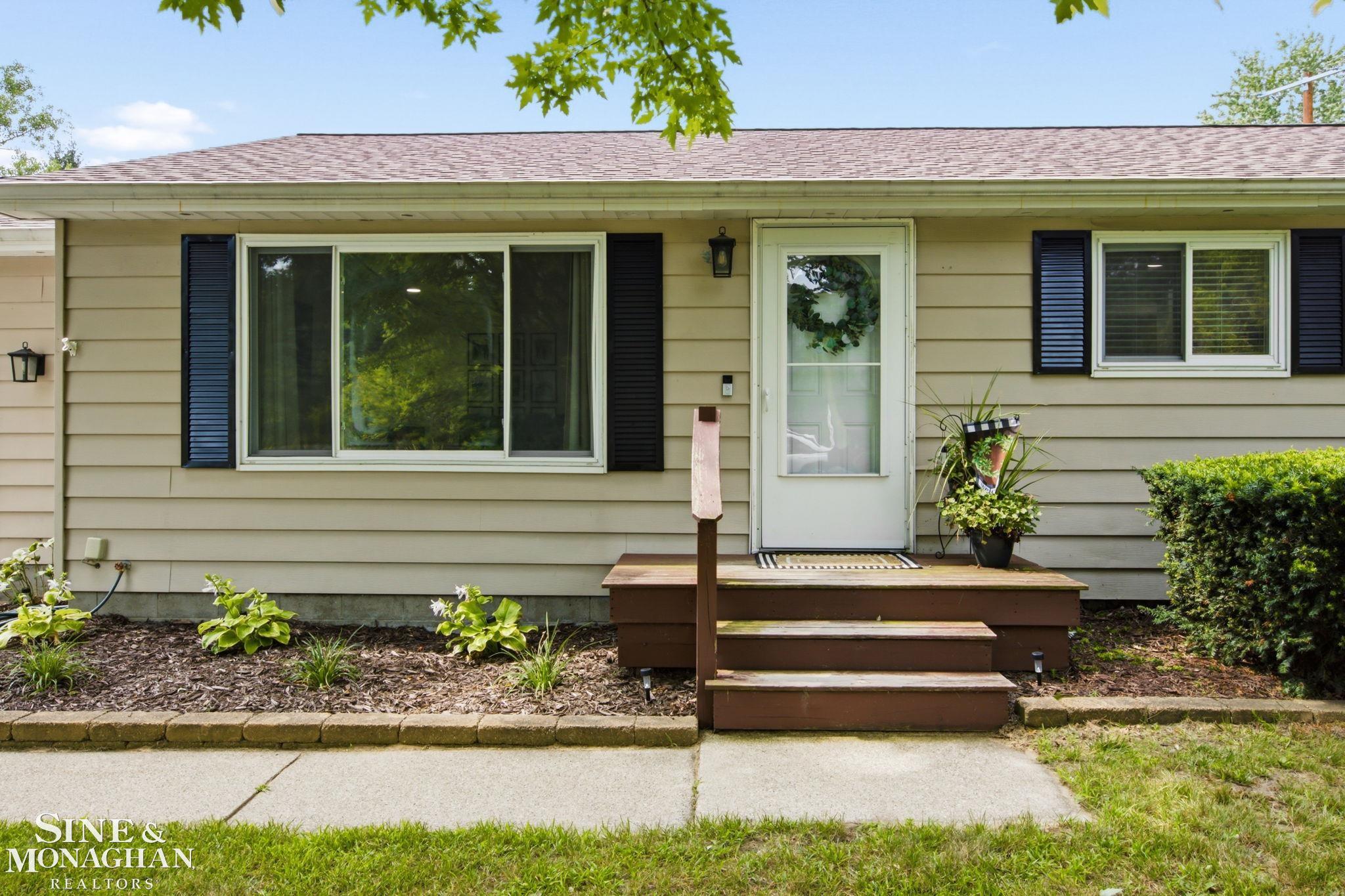 2801 Beach Road Port Huron, MI 48060 - Photo 4 of 27 Gallery Image 4