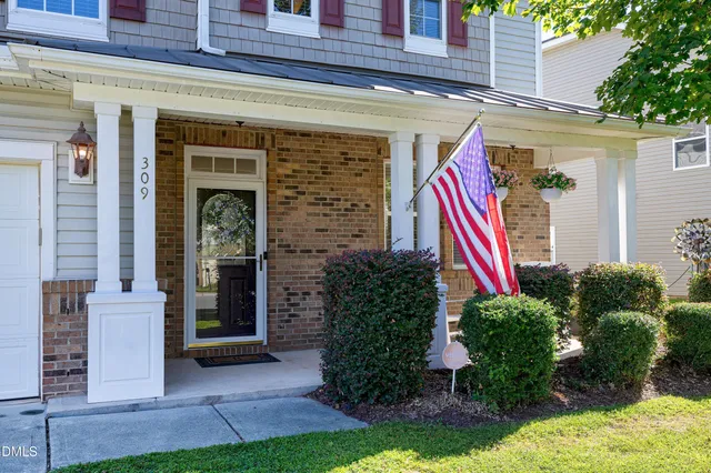 a view of outdoor space yard and patio