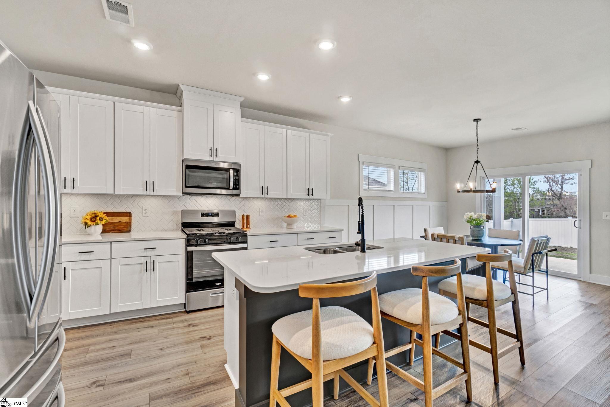 404 Roderick Lane Greenville, SC 29605 - Photo 13 of 49
