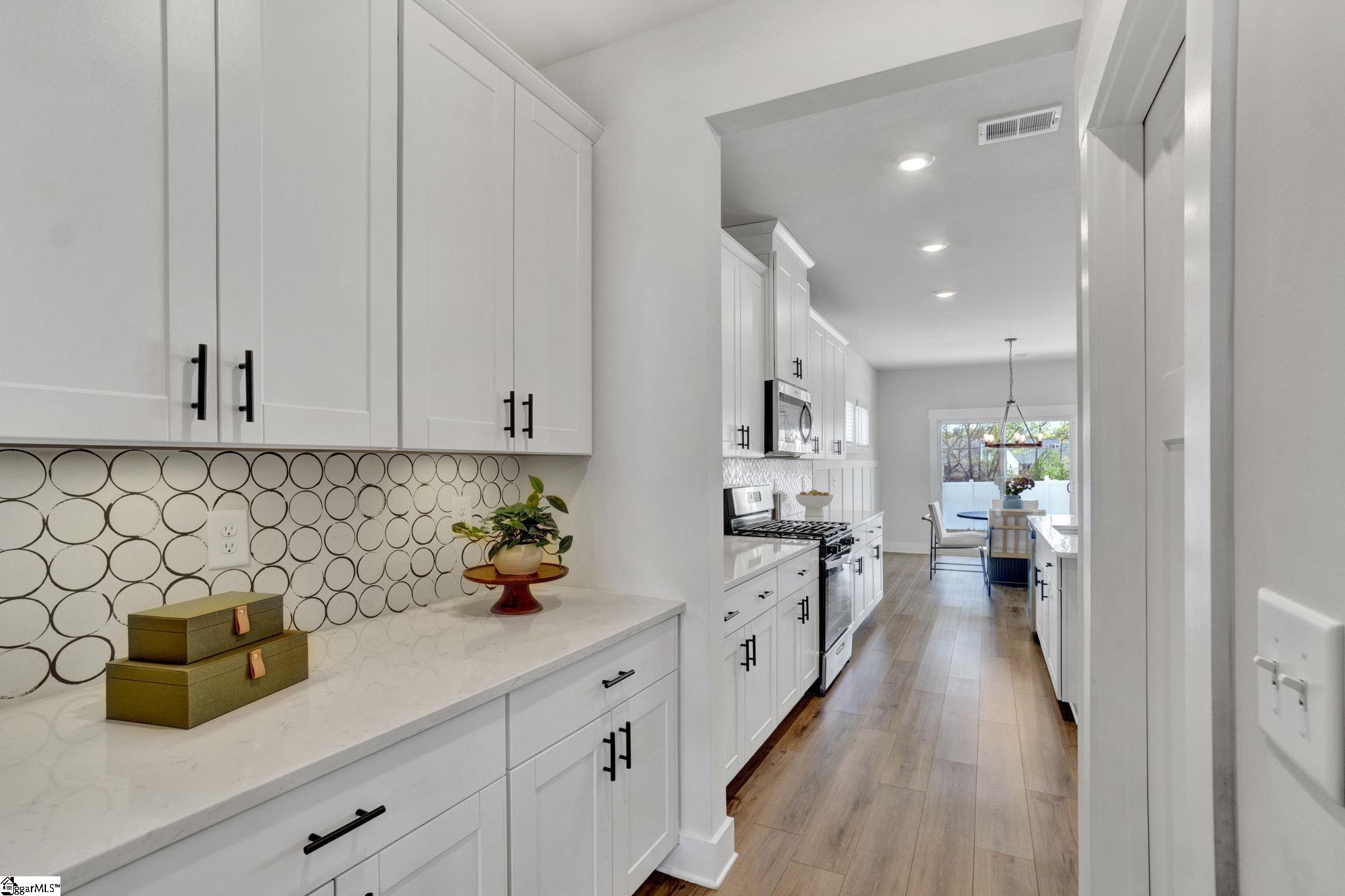 404 Roderick Lane Greenville, SC 29605 - Photo 19 of 49