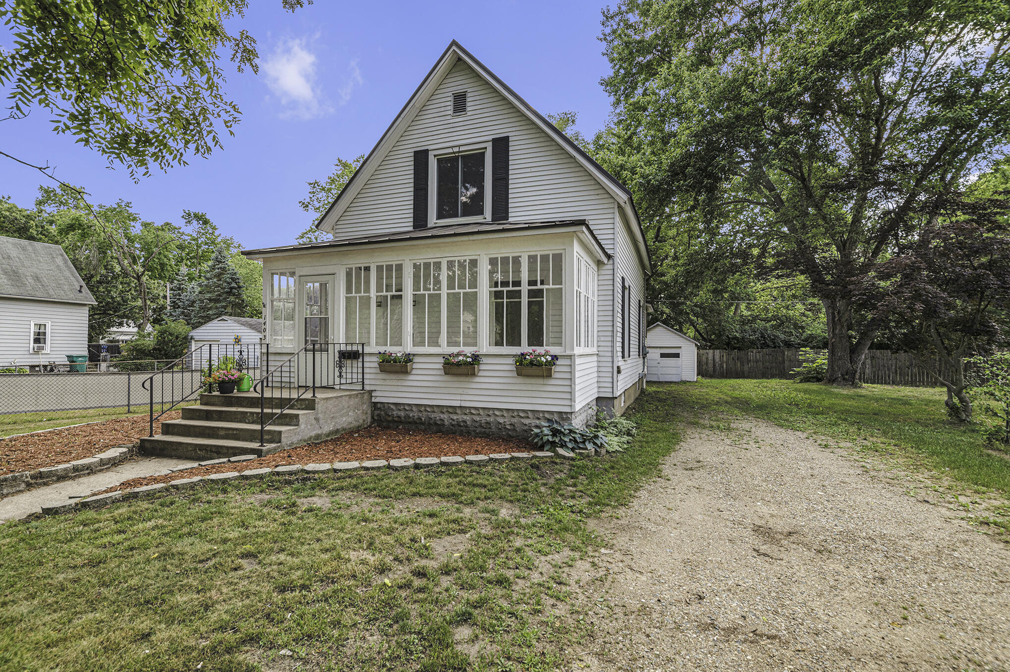 1403 South Main Street Three Rivers, MI 49093 - Photo 1 of 15 001_converted_38