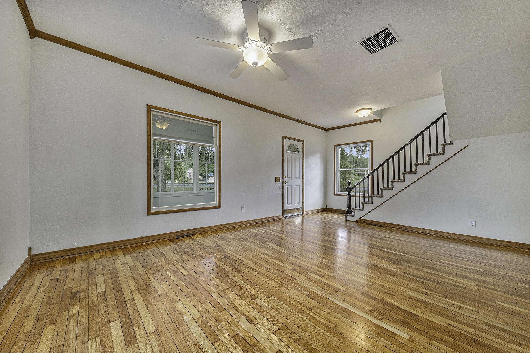 1403 South Main Street Three Rivers, MI 49093 - Photo 4 of 15 004_converted_7