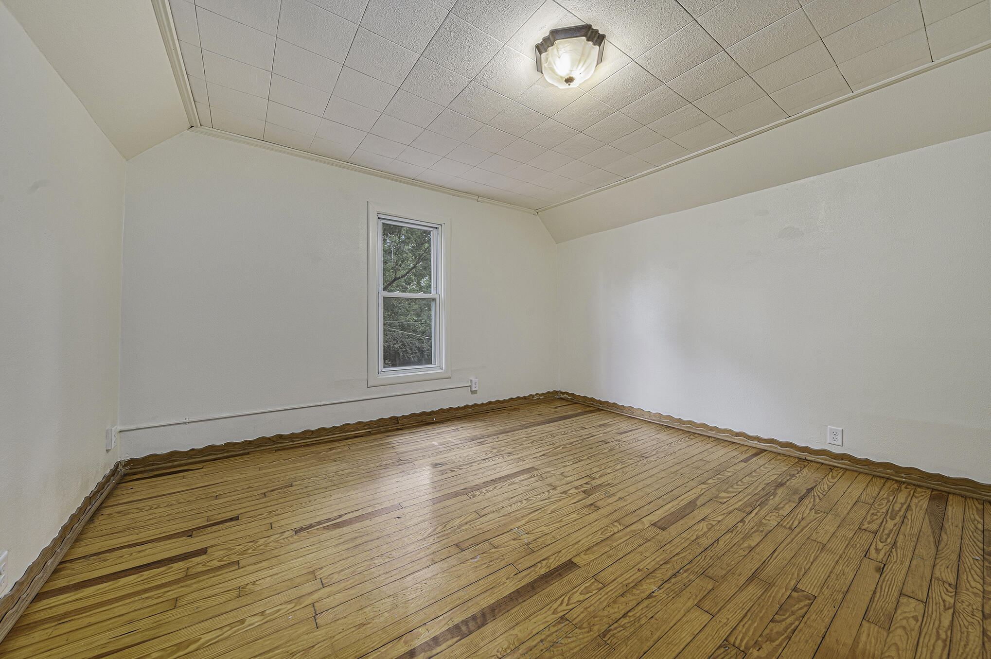 1403 South Main Street Three Rivers, MI 49093 - Photo 10 of 15 010_converted_23