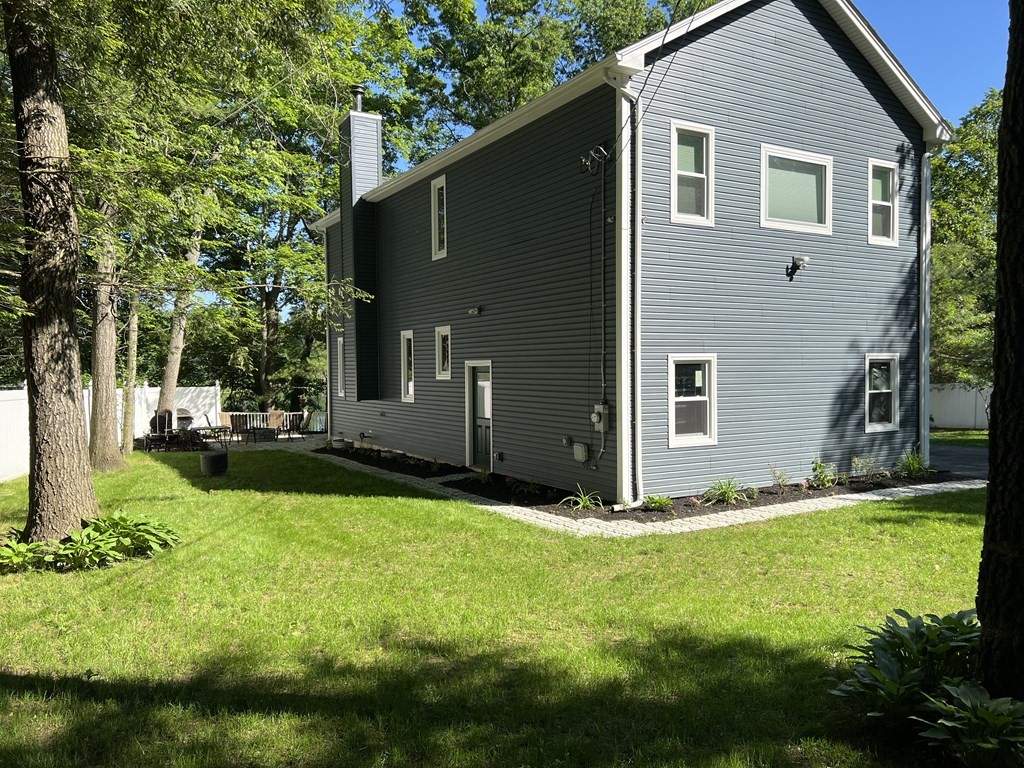 60 Lewis Road Westfield, MA 01085 - Photo 5 of 41 Gallery Image 5