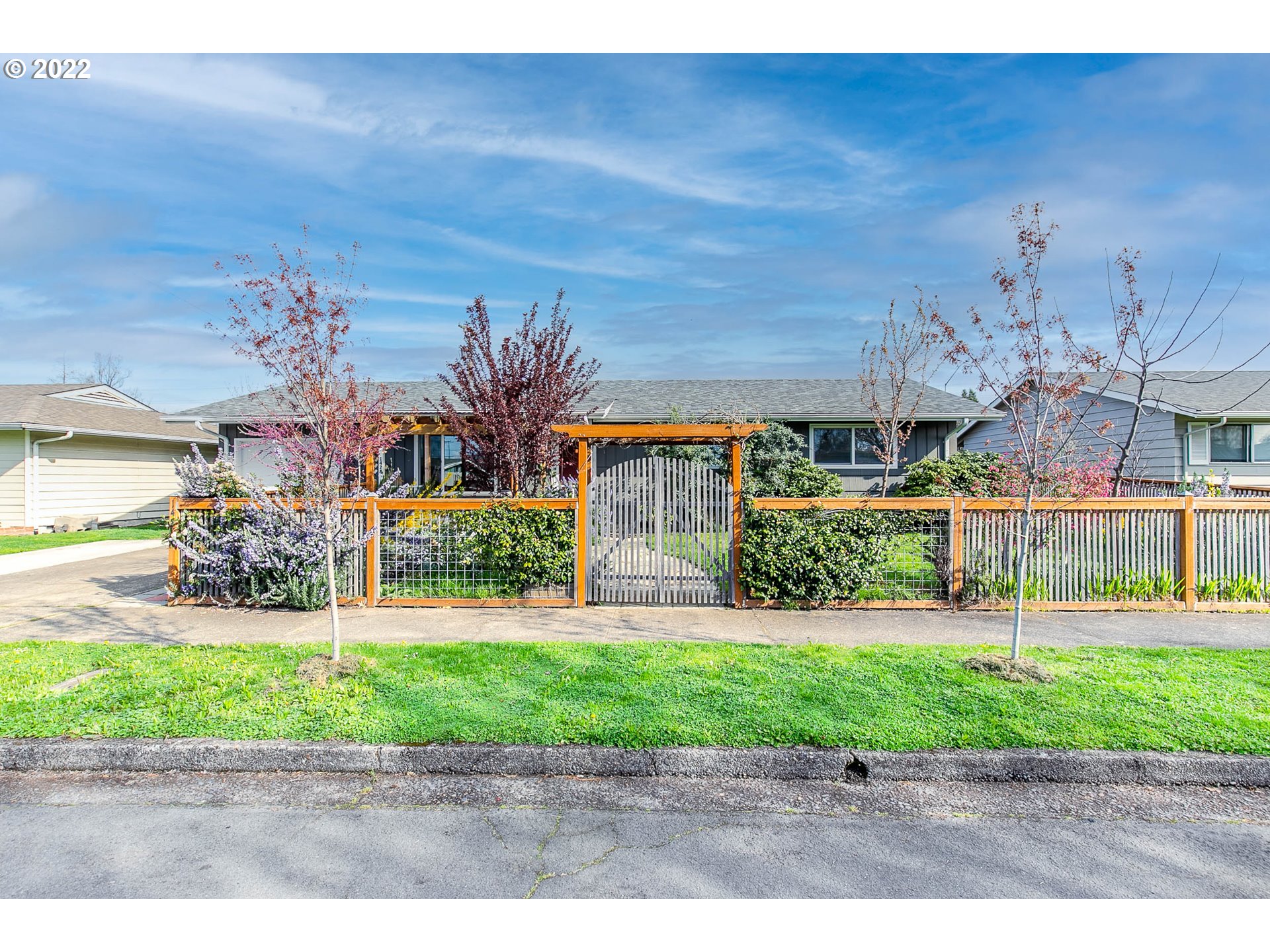 1428 Quinalt Street Springfield, OR 97477 - Photo 1 of 32