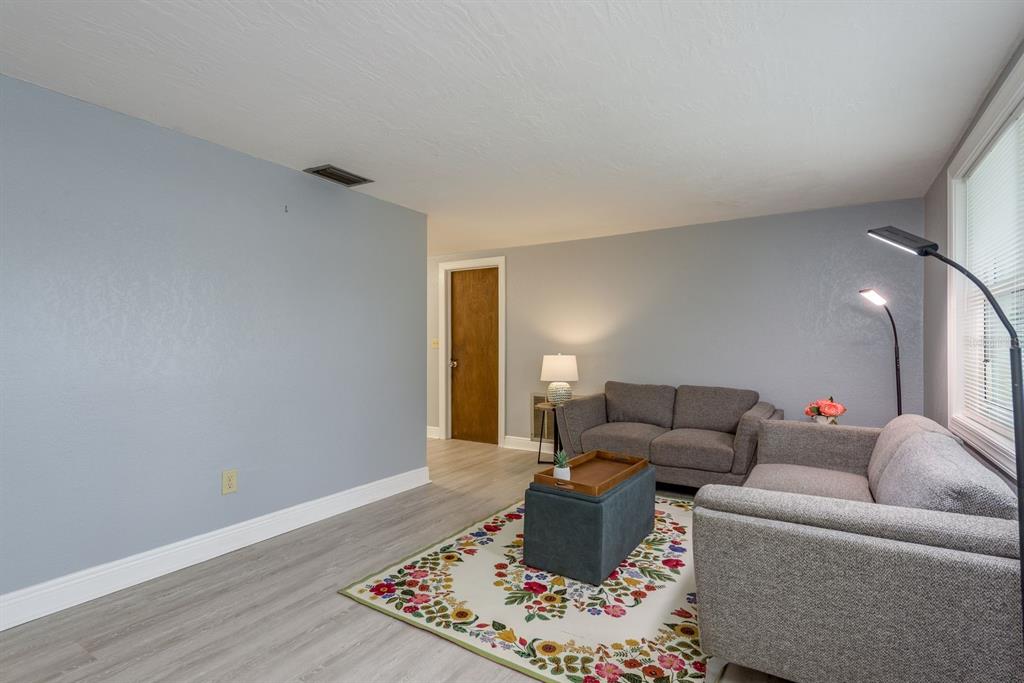 7730 Chapel Avenue Port Richey, FL 34668 - Photo 2 of 23
