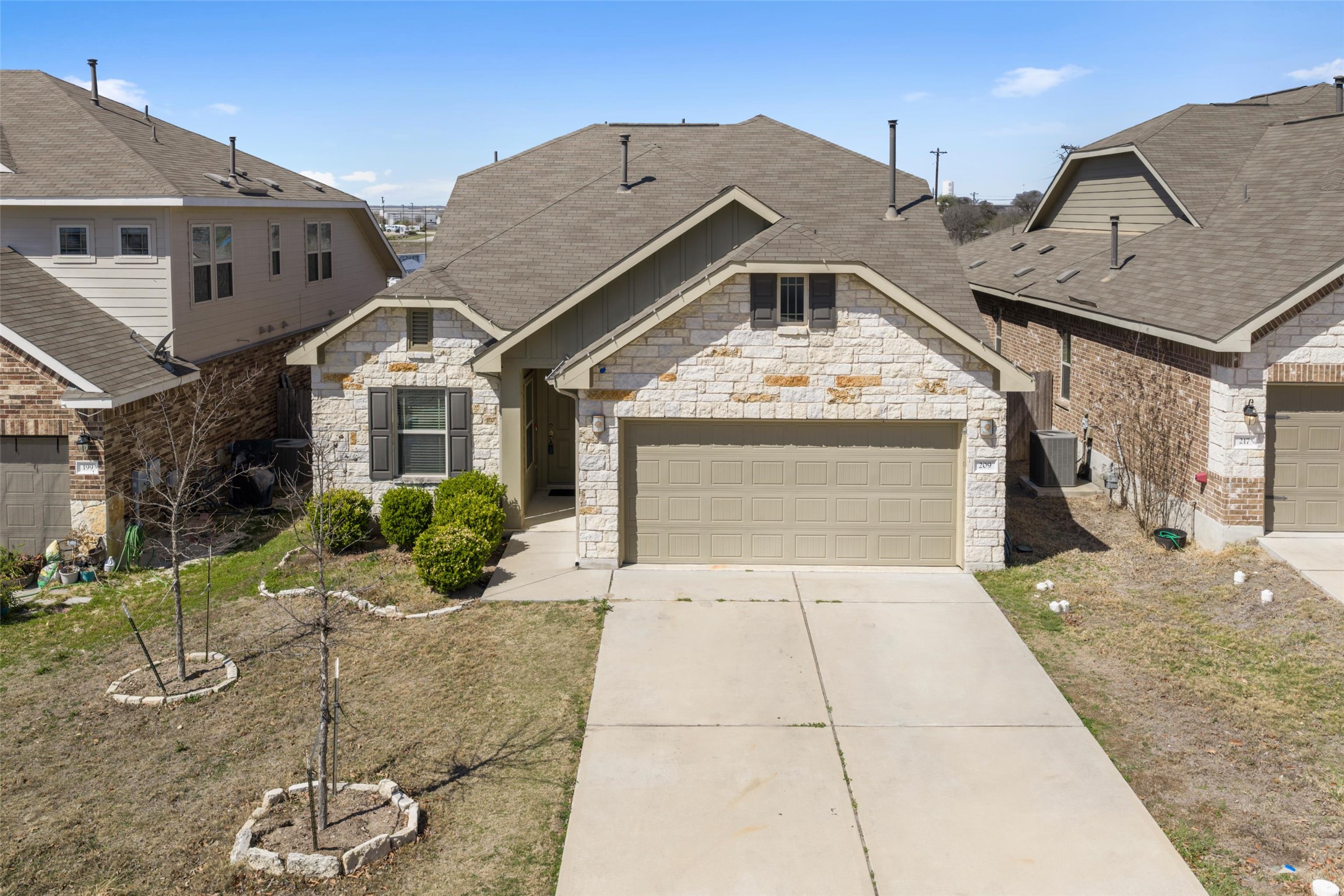 209 Shale Circle Buda, TX 78610 - Photo 33 of 39