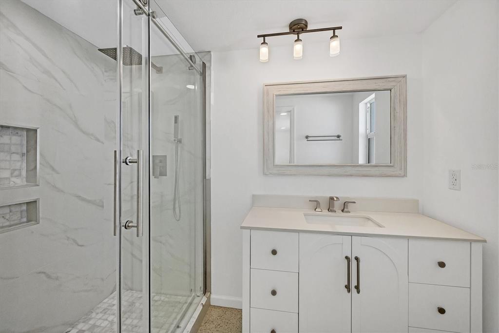 6711 South Lockwood Ridge Road Sarasota, FL 34231 - Photo 15 of 38