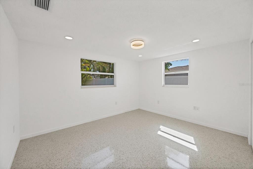 6711 South Lockwood Ridge Road Sarasota, FL 34231 - Photo 18 of 38