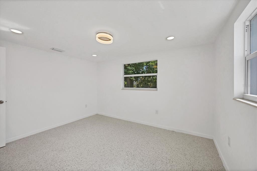 6711 South Lockwood Ridge Road Sarasota, FL 34231 - Photo 21 of 38