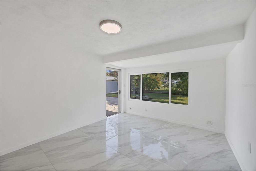 6711 South Lockwood Ridge Road Sarasota, FL 34231 - Photo 23 of 38