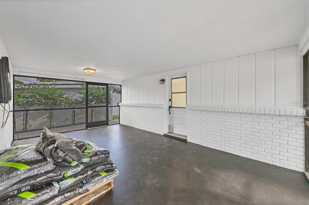 6711 South Lockwood Ridge Road Sarasota, FL 34231 - Photo 35 of 38