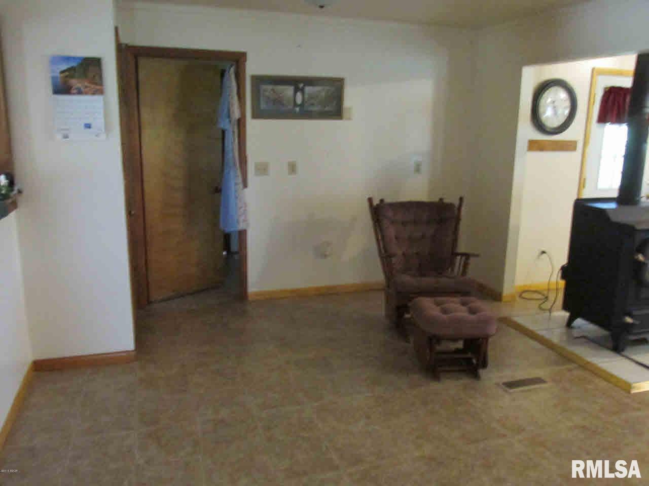 18472 East Lynchberg Road Opdyke, IL 62872 - Photo 6 of 27 Gallery Image 6