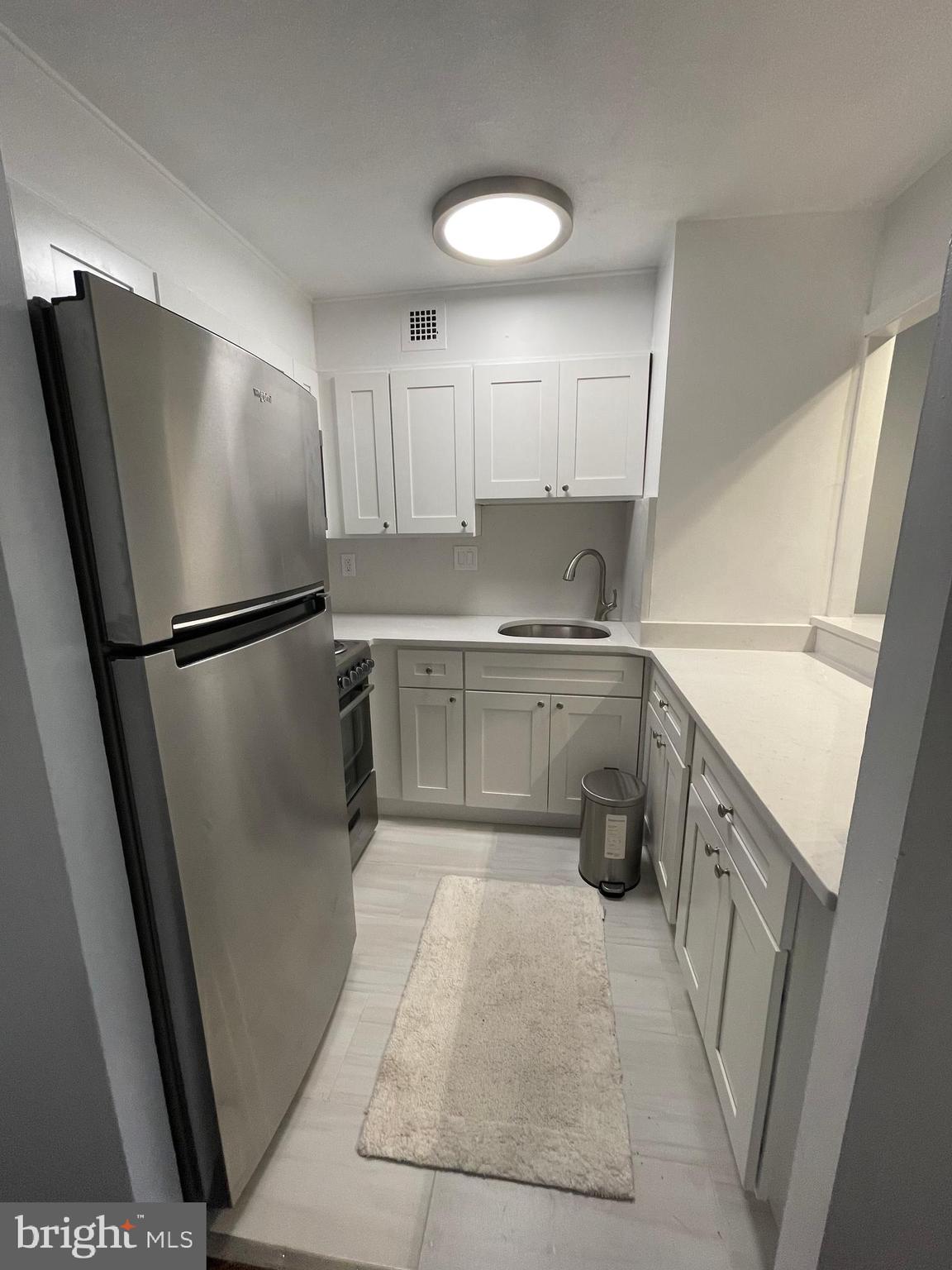 224-30 West Rittenhouse Square, Unit 1017 Philadelphia, PA 19103 - Photo 4 of 12