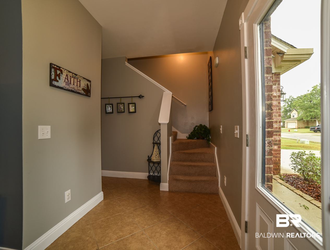 8792 Bainbridge Drive Daphne, AL 36526 - Photo 4 of 48