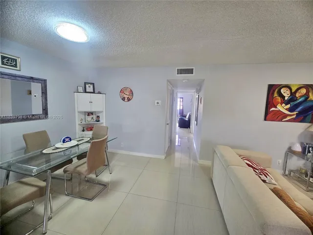 $1,850 | 5300 Washington Street, Unit U403, Hollywood, FL 33021