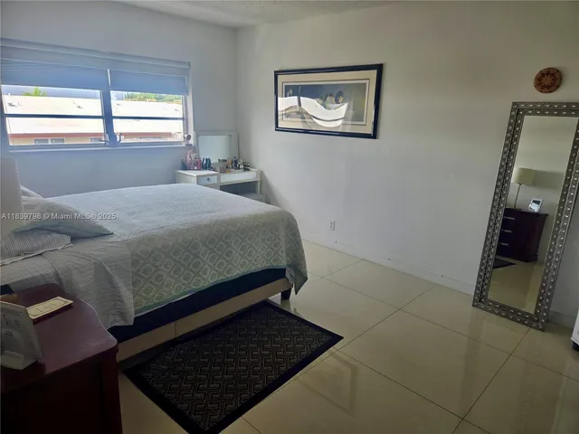 $1,850 | 5300 Washington Street, Unit U403, Hollywood, FL 33021