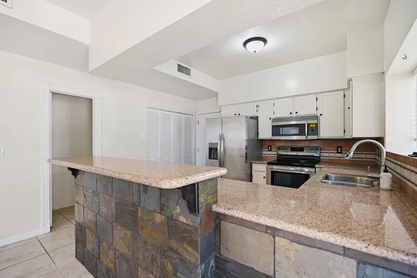 $2,200 | 1333 North Brittany Lane, Gilbert, AZ 85234