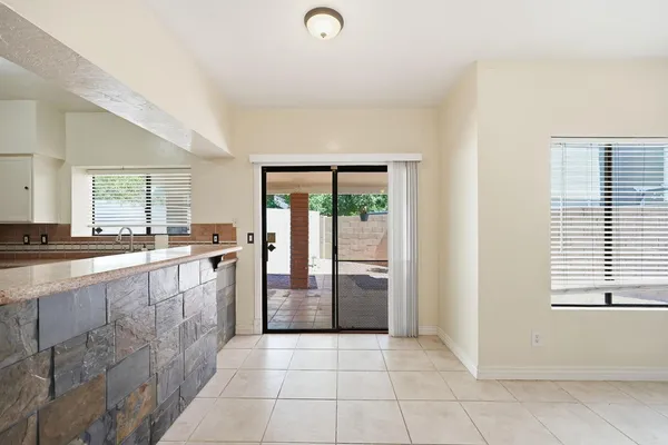 $2,200 | 1333 North Brittany Lane, Gilbert, AZ 85234