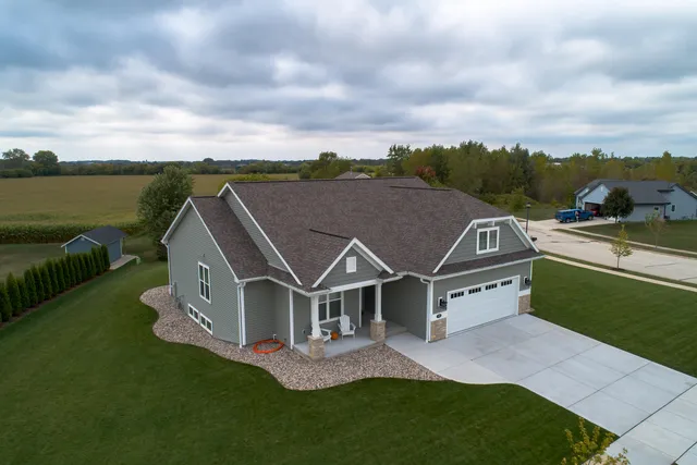 $499,900 | 349 Aspen Street, Belgium, WI 53004