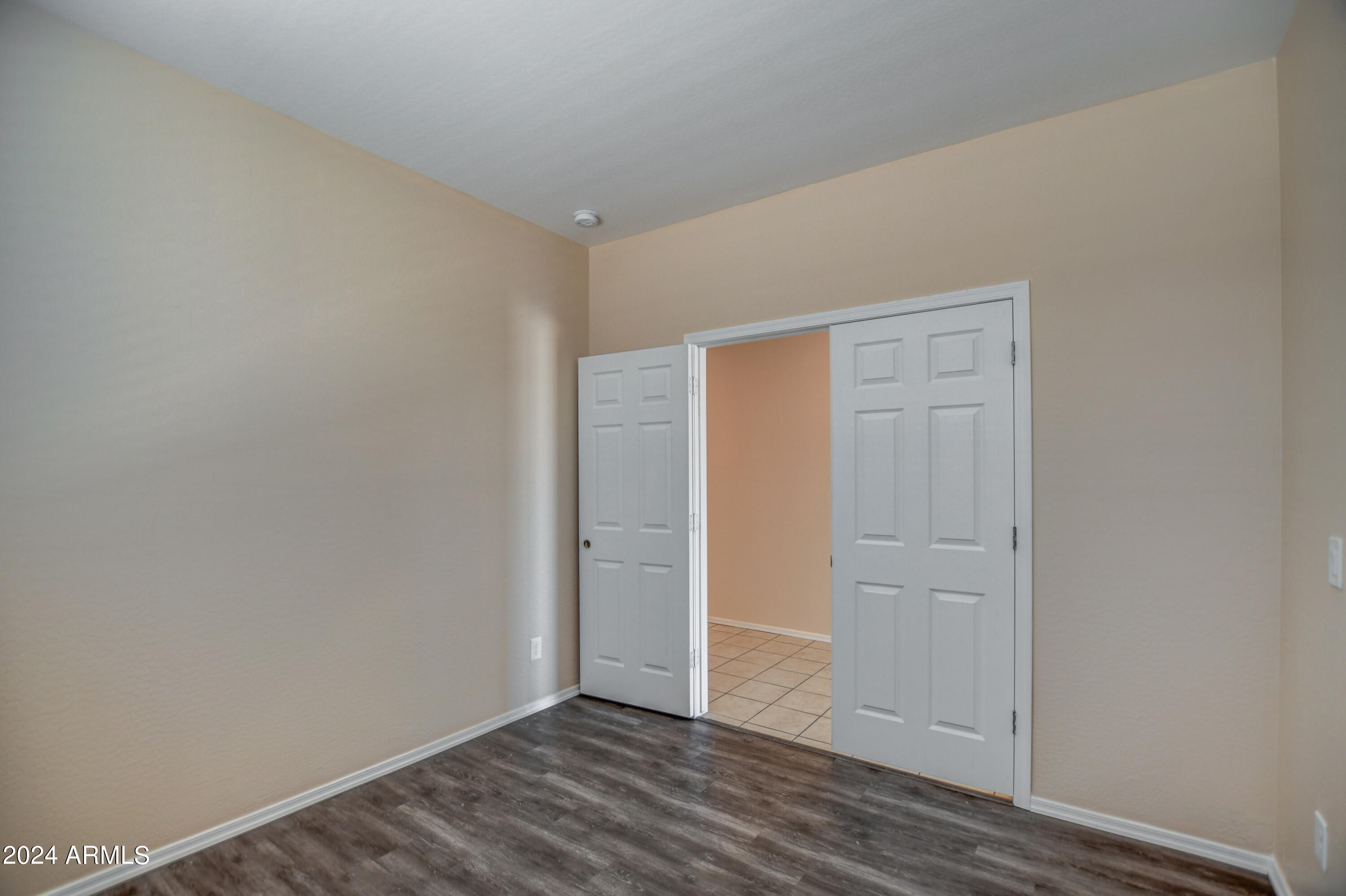 10432 West Payson Road Tolleson, AZ 85353 - Photo 8 of 53 Den 1, 2