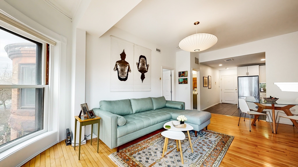23 Bay State Road, Unit 5 Boston, MA 02215 - Photo 3 of 21