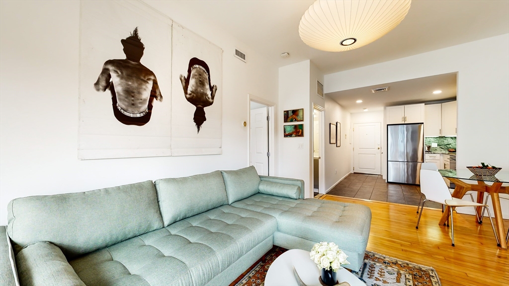 23 Bay State Road, Unit 5 Boston, MA 02215 - Photo 5 of 21