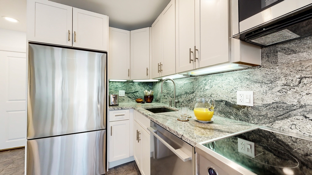 23 Bay State Road, Unit 5 Boston, MA 02215 - Photo 8 of 21