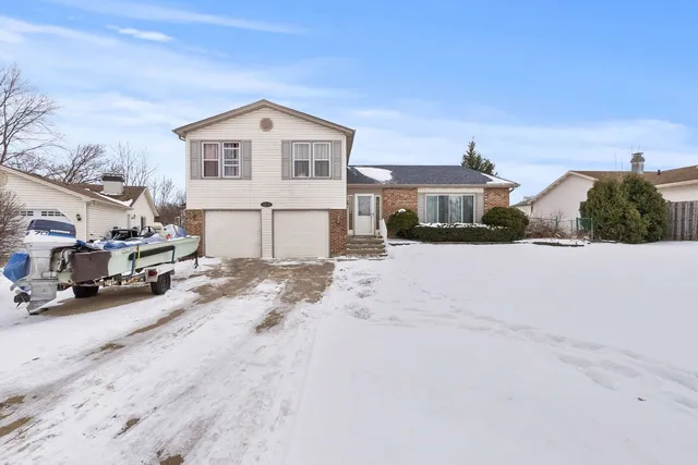 $429,900 | 1767 Hemlock Drive, Glendale Heights, IL 60139