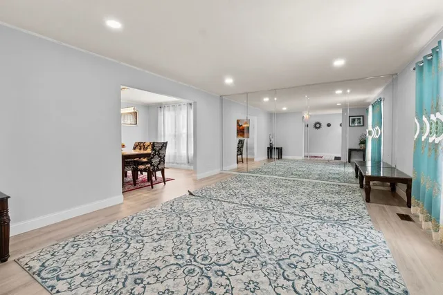 $429,900 | 1767 Hemlock Drive, Glendale Heights, IL 60139