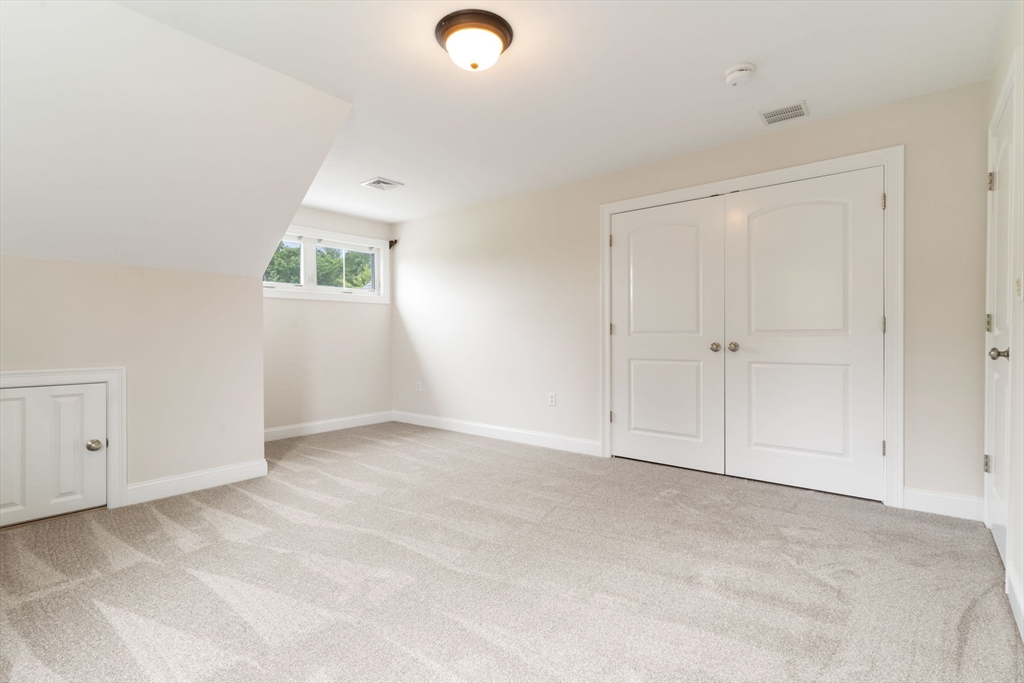 124 Grey Birch Road, Unit 124 Norfolk, MA 02056 - Photo 17 of 32 Gallery Image 17