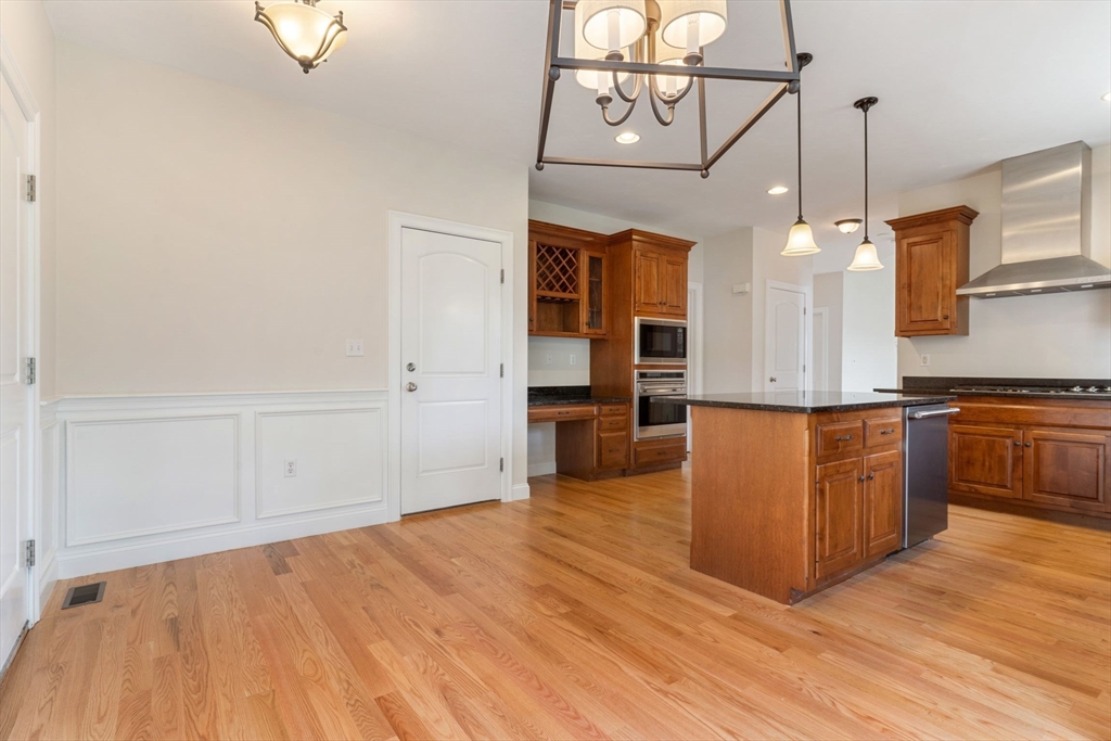 124 Grey Birch Road, Unit 124 Norfolk, MA 02056 - Photo 25 of 32 Gallery Image 25