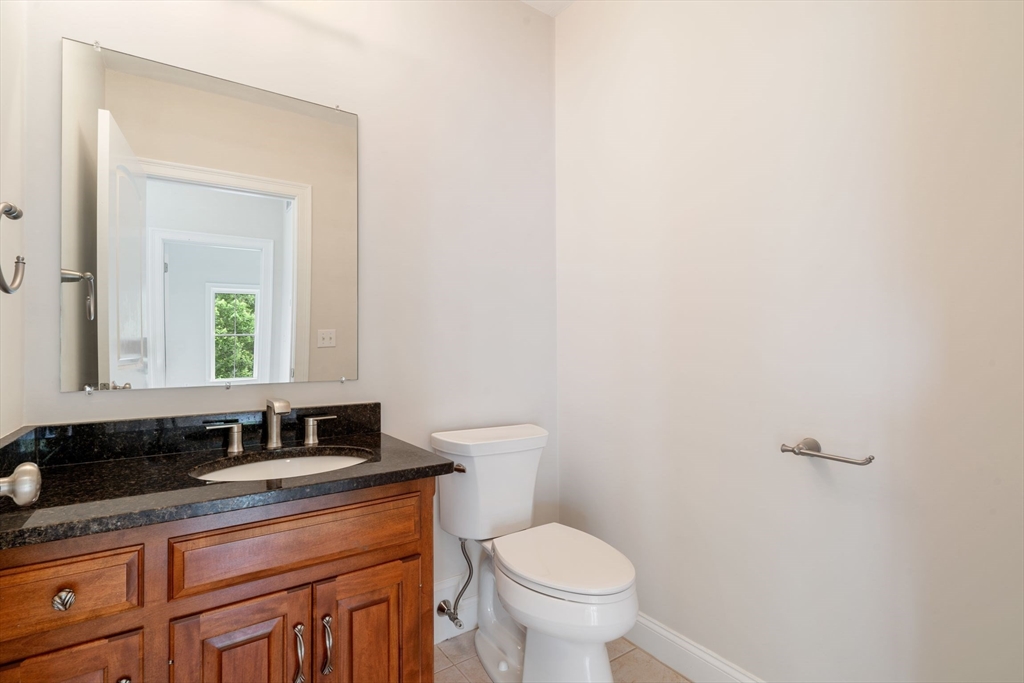 124 Grey Birch Road, Unit 124 Norfolk, MA 02056 - Photo 4 of 32 Gallery Image 4