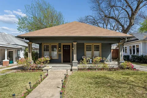 $665,000 | 336 South Edgefield Avenue, Dallas, TX 75208
