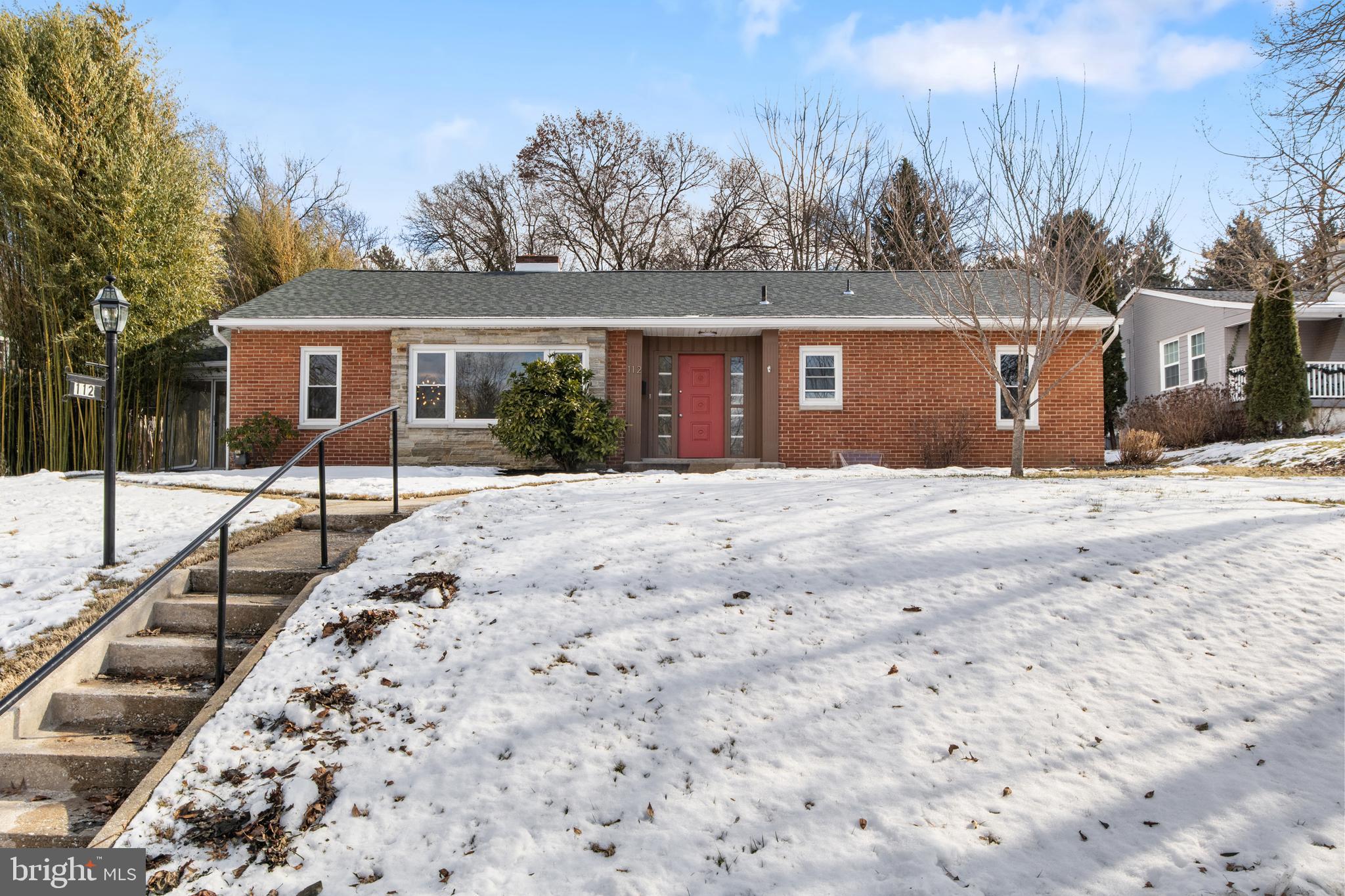 112 Irving Road York, PA 17403 - Photo 3 of 57 Gallery Image 3
