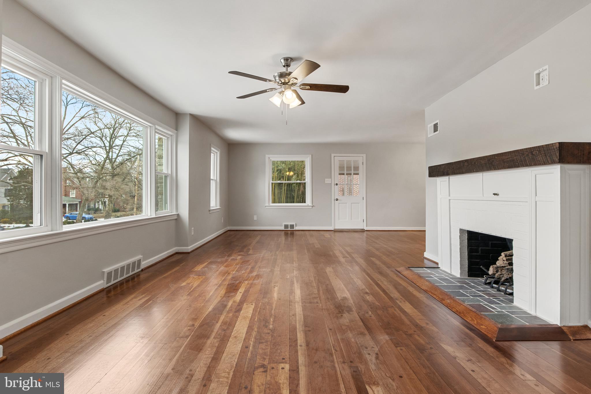 112 Irving Road York, PA 17403 - Photo 8 of 57 Gallery Image 8