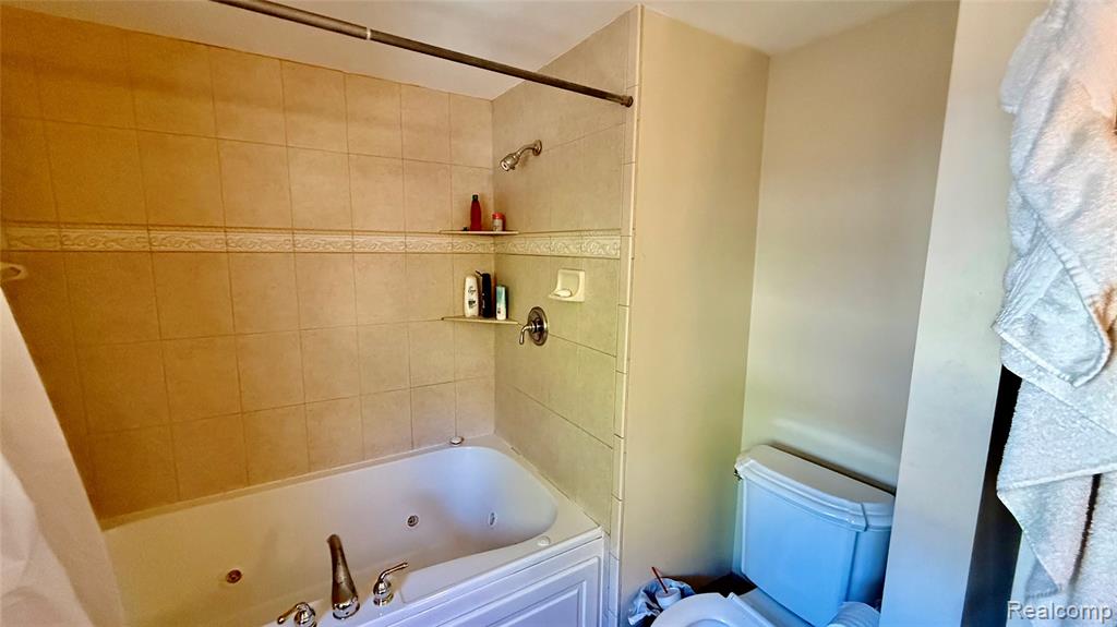 889 Rivard Boulevard Grosse Pointe, MI 48230 - Photo 18 of 18