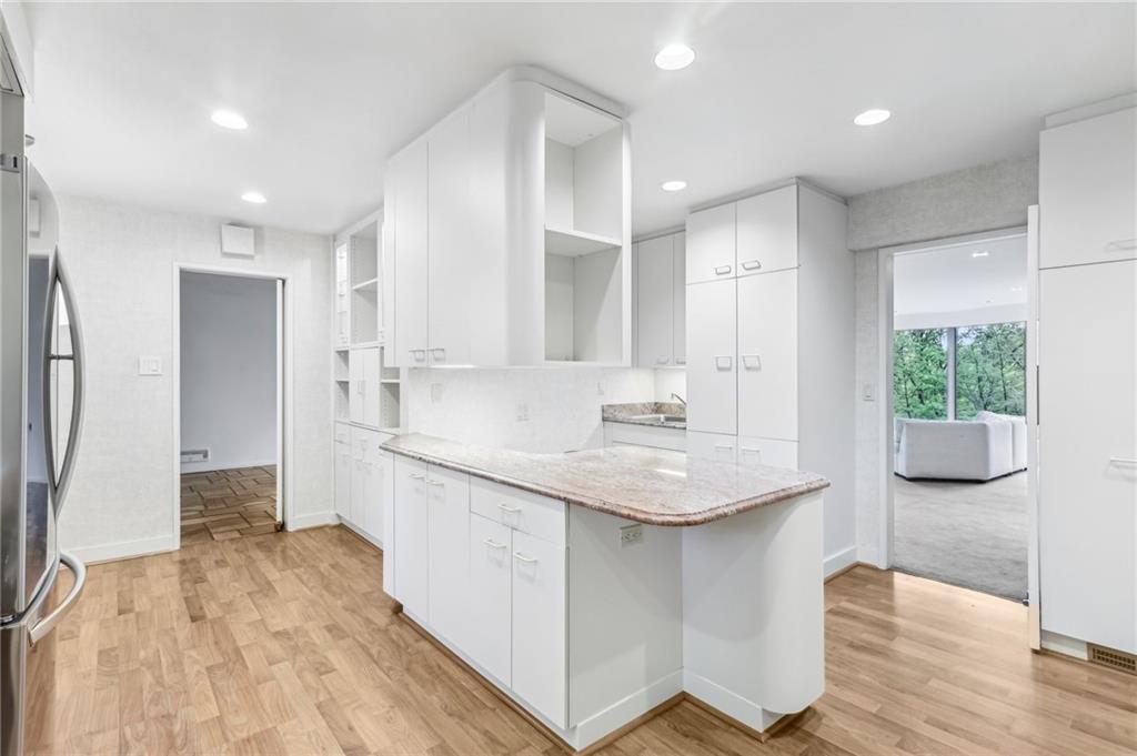 46 Churchill Road Pittsburgh, PA 15235 - Photo 10 of 49 Gallery Image 10